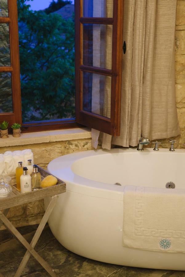 Serenity Boutique House Vouni ภายนอก รูปภาพ